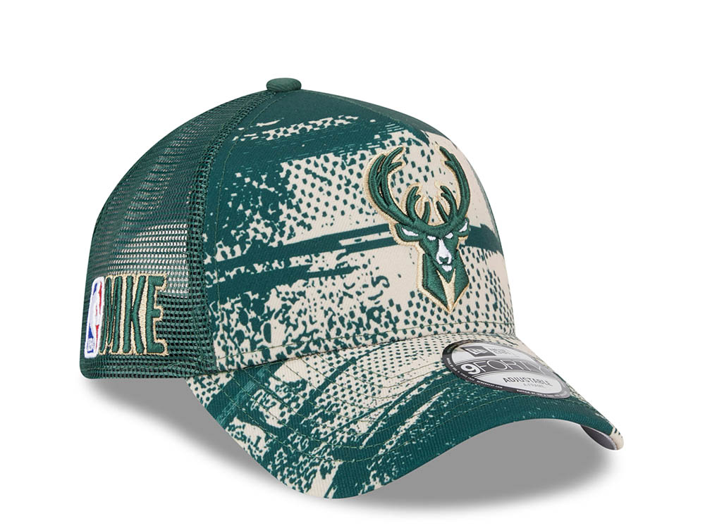 New Era Milwaukee Bucks NBA Tip Off 2024 Trucker 9Forty A Frame Snapback Cap