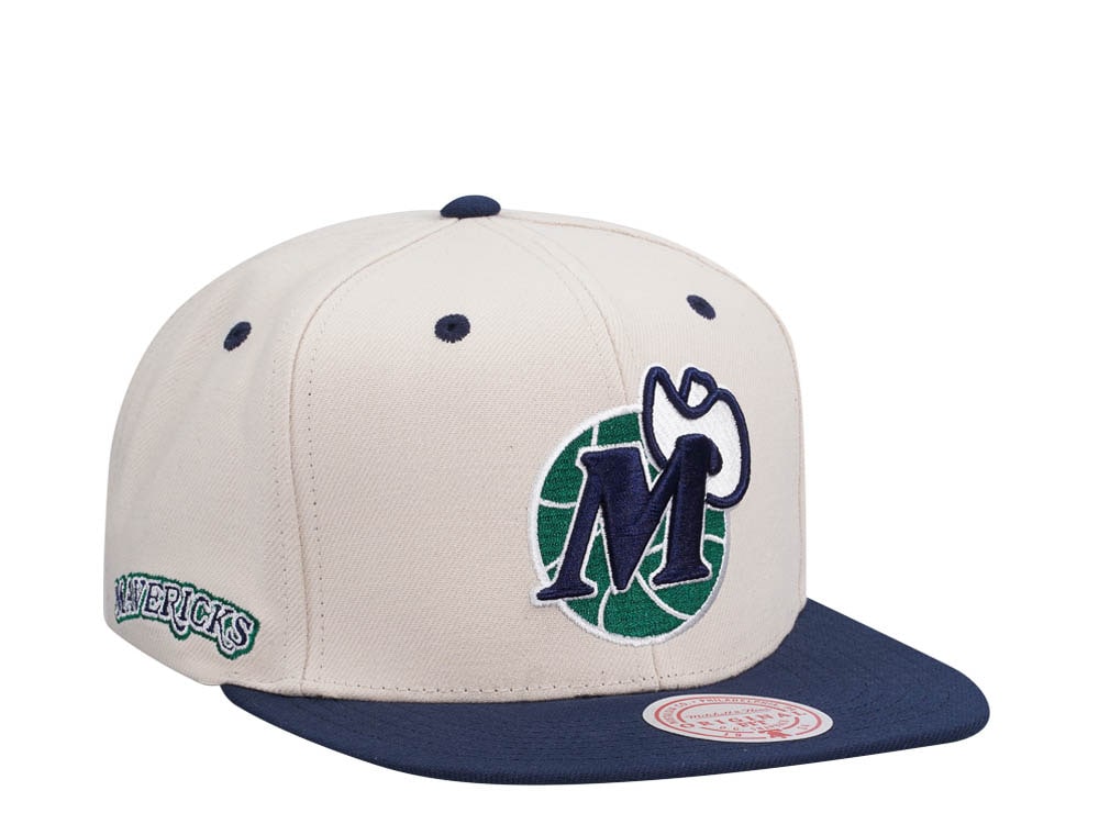 Mitchell & Ness Dallas Mavericks Sail Off White Two Tone Snapback Cap