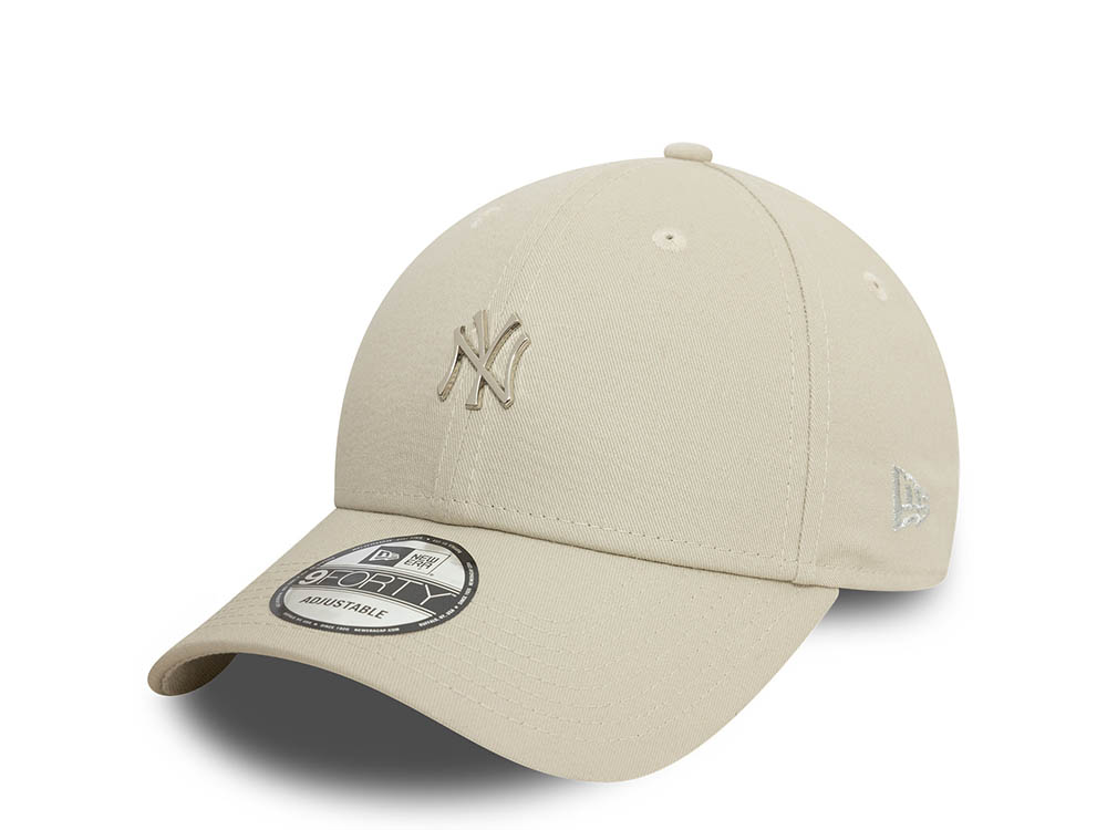 New Era New York Yankees Metallic Pin Stone 9Forty Strapback Hat