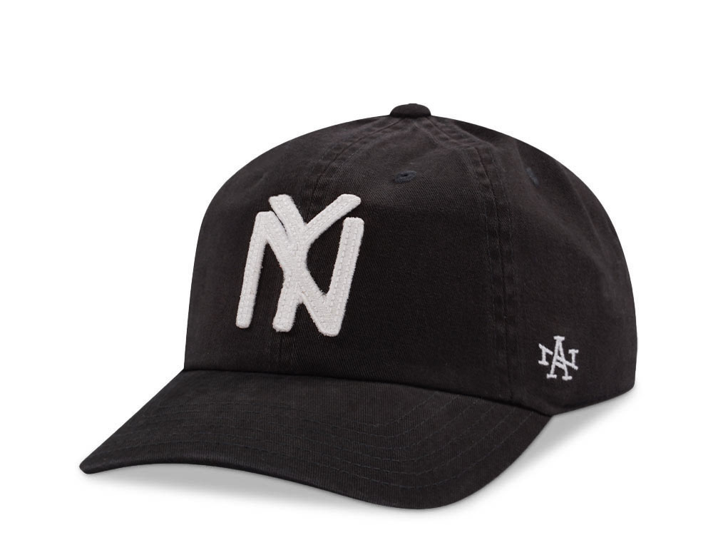 American Needle New York Yankees Archive Black Edition Snapback Cap